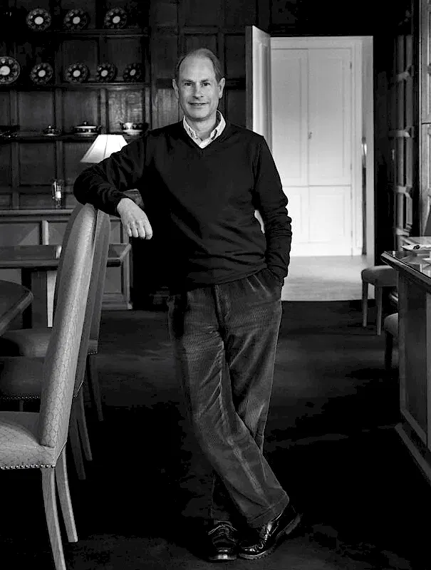Corporate & Headshot & Portrait Photographer London Bow