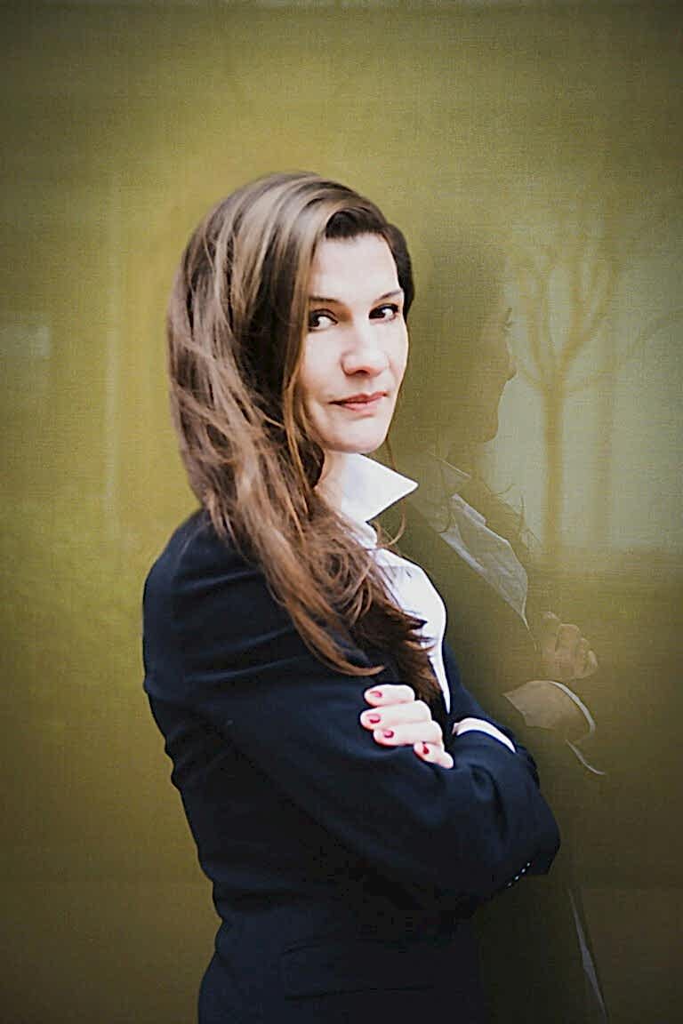 9067-claire-corporate-headshot-photographer-hampstead,-london-london
