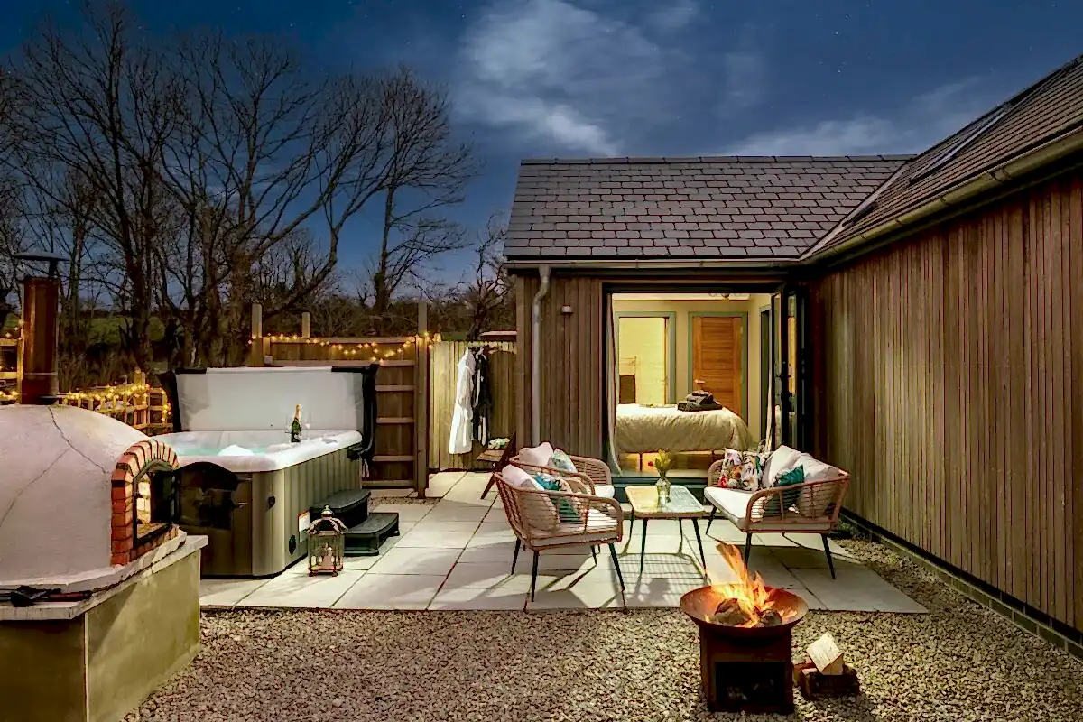 Marcin is a property photographer based in Kent.